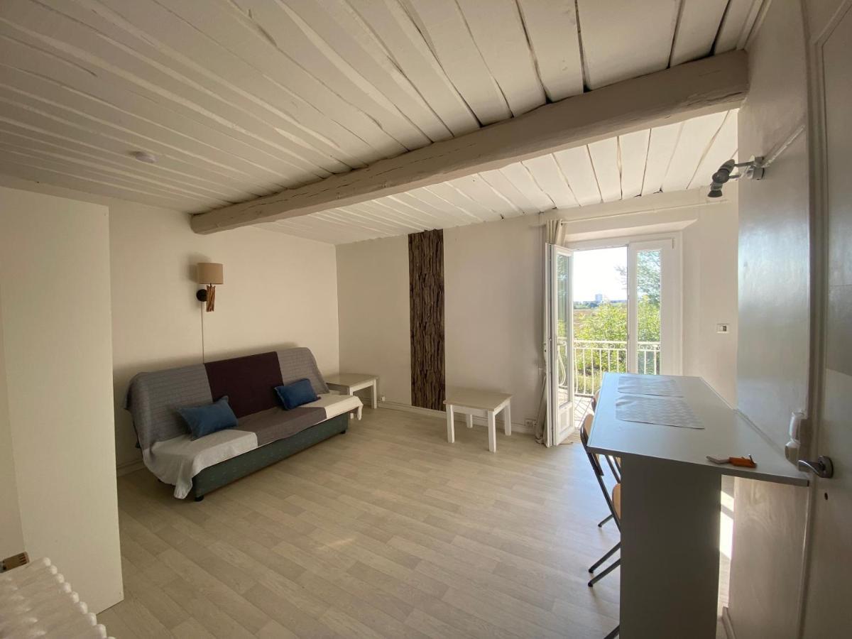 Studio 2 Personnes Vue Marais Salant Parking Et Terrasse Proche Commodite Hyeres Exterior photo